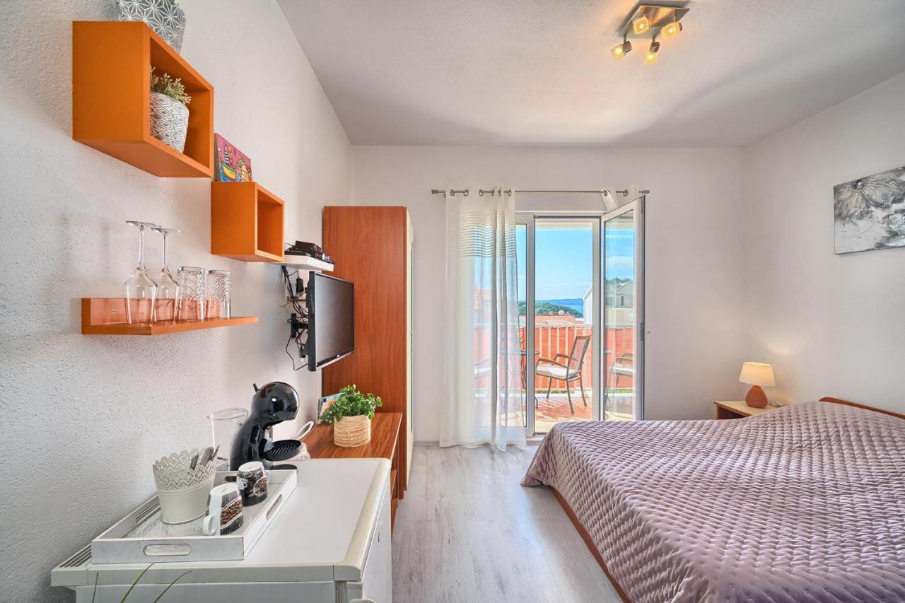 Apartments Irena Hvar Town Eksteriør bilde